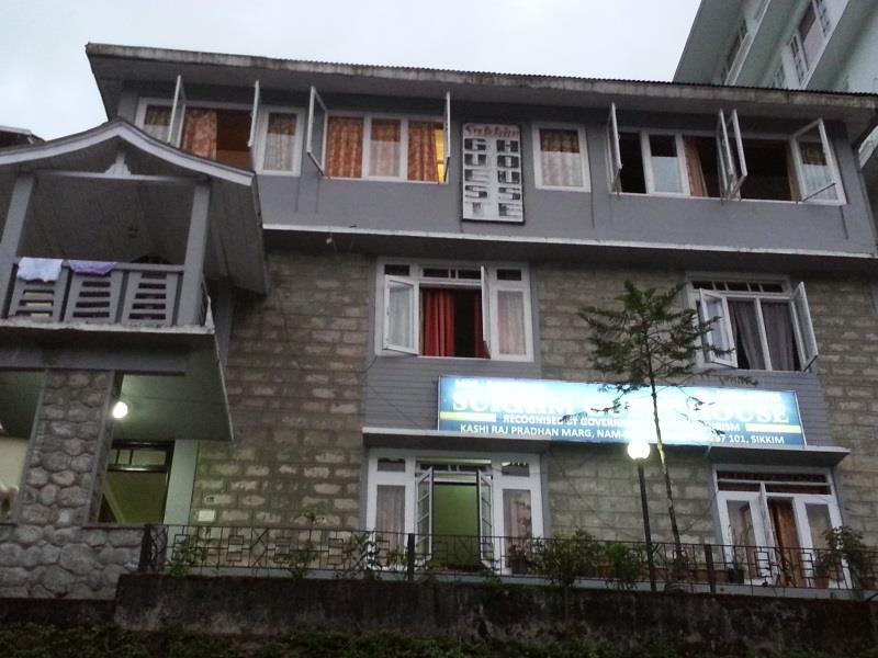 Sukhim Guest House 강토크 외부 사진